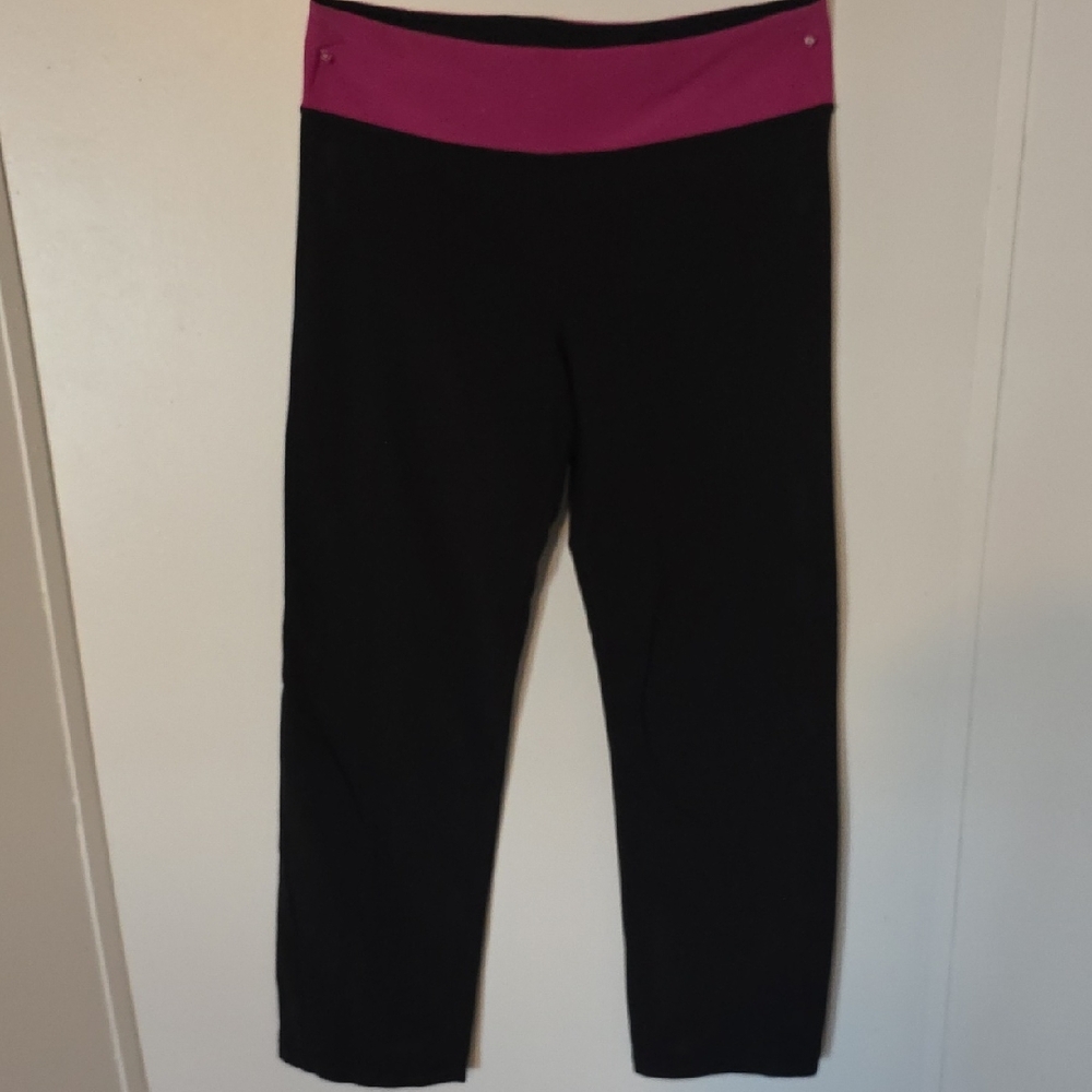 Kirkland Signature Black and Pink Leggings
